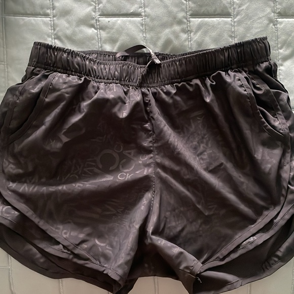 Black Calvin Klein running shorts Size M - Picture 3 of 3